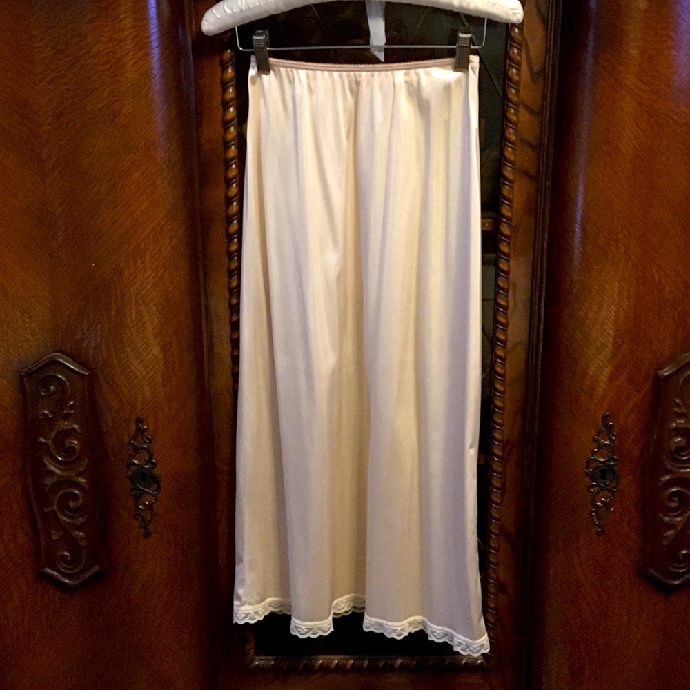 Vintage Slip
